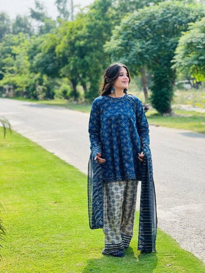 Uswa Zia 3-Piece Printed Swiss Lawn Suit – Blue | Stitched Standard Size Lawn Suit for Women – Elegant Summer Outfit